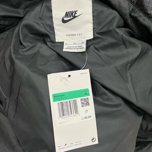 NEW NIKE Women's  THERMA-FIT CITY SERIES SYNTHETIC FILL SHINE PARKA DQ6878-010 - Picture 8 of 13